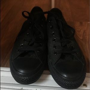 Black converse